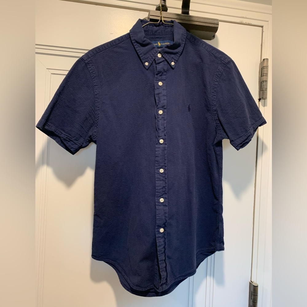 Ralph Lauren short sleeve seersucker button down shirt. M, slim fit. Navy blue.